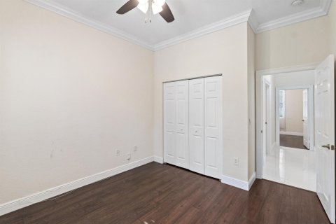House in Miramar, Florida 6 bedrooms, 286.6 sq.m. № 2254336 - photo 29