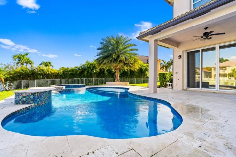 House in Miramar, Florida 6 bedrooms, 286.6 sq.m. № 2254336 - photo 9