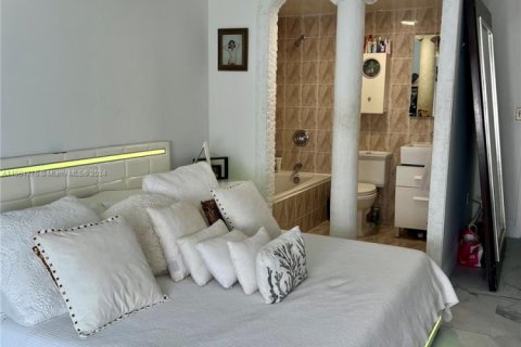 Купить кондоминиум в Санни-Айлс-Бич, Флорида 2 спальни, 95.04м2, № 1984756 - фото 30