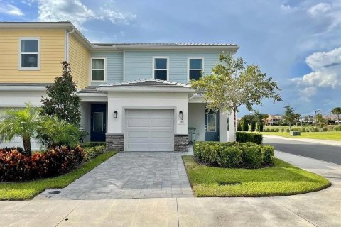 Townhouse in Four Corners, Florida 3 bedrooms, 154.12 sq.m. № 1797768 - photo 1