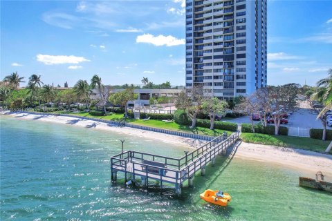 Copropriété à vendre à West Palm Beach, Floride: 2 chambres, 108.7 m2 № 1985384 - photo 5