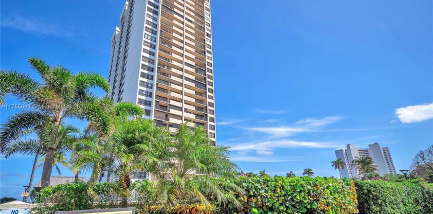 Condo à West Palm Beach, Floride, 2 chambres № 1985384