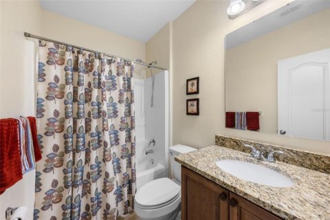 Casa en venta en Fruitland Park, Florida, 4 dormitorios, 228.17 m2 № 1810276 - foto 24