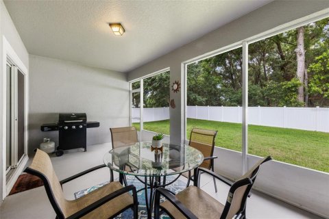 Casa en venta en Fruitland Park, Florida, 4 dormitorios, 228.17 m2 № 1810276 - foto 30