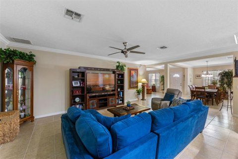 Casa en venta en Fruitland Park, Florida, 4 dormitorios, 228.17 m2 № 1810276 - foto 6