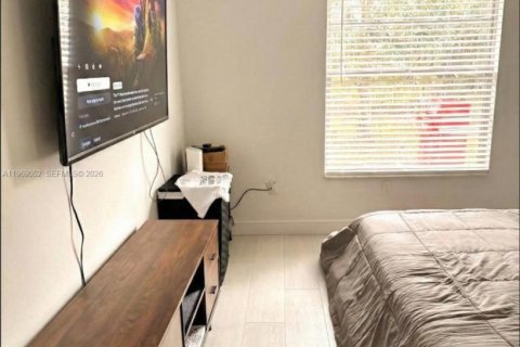 House in Port St. Lucie, Florida 2 bedrooms, 98.66 sq.m. № 2031181 - photo 10