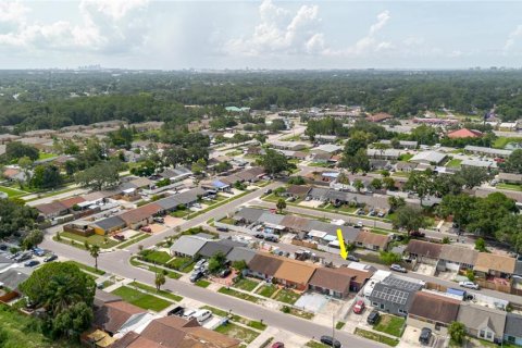 Townhouse in Tampa, Florida 4 bedrooms, 135.27 sq.m. № 1838892 - photo 3