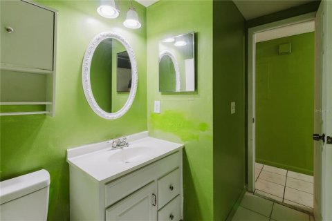 Townhouse in Tampa, Florida 4 bedrooms, 135.27 sq.m. № 1838892 - photo 23