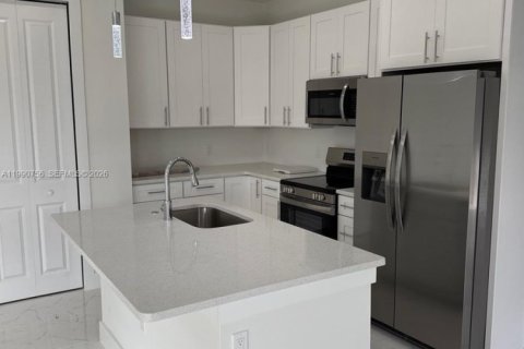 Casa en alquiler en Lehigh Acres, Florida, 3 dormitorios, 145.11 m2 № 2057866 - foto 8