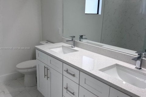 Casa en alquiler en Lehigh Acres, Florida, 3 dormitorios, 145.11 m2 № 2057866 - foto 17