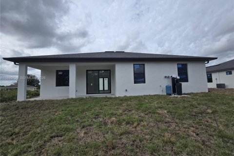 Casa en alquiler en Lehigh Acres, Florida, 3 dormitorios, 145.11 m2 № 2057866 - foto 30