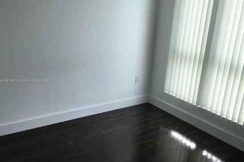 Copropriété à louer à Miami, Floride: 1 chambre, 74.04 m2 № 1970574 - photo 5