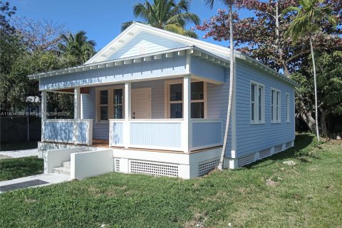 House in Coral Gables, Florida 2 bedrooms, 93.37 sq.m. № 1762909 - photo 2
