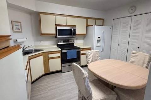 Condo in Orlando, Florida, 2 bedrooms  № 2113184 - photo 7