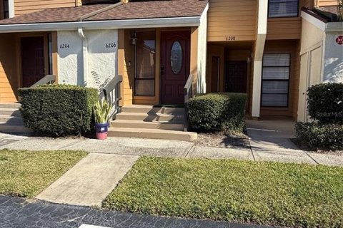 Condo in Orlando, Florida, 2 bedrooms  № 2113184 - photo 2