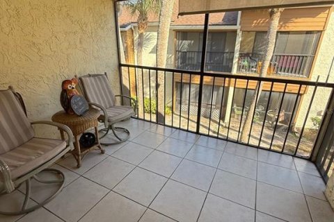 Condo in Orlando, Florida, 2 bedrooms  № 2113184 - photo 3