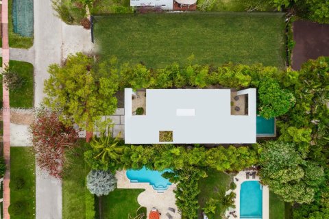 Casa en venta en Miami Beach, Florida, 4 dormitorios, 283.63 m2 № 2011537 - foto 28