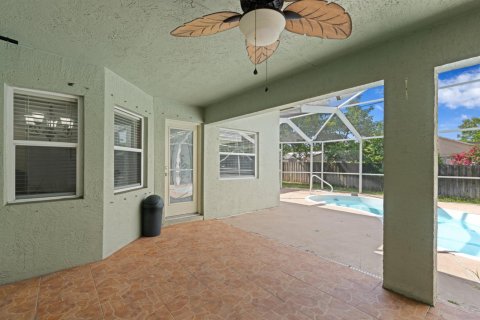 Villa ou maison à vendre à Port St. Lucie, Floride: 4 chambres, 185.8 m2 № 2185189 - photo 20