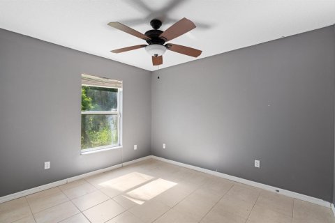 Villa ou maison à vendre à Port St. Lucie, Floride: 4 chambres, 185.8 m2 № 2185189 - photo 18