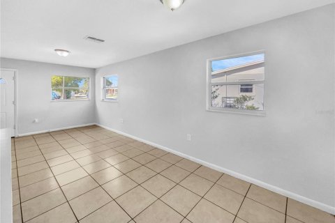 Casa en venta en Lake Wales, Florida, 3 dormitorios, 80.27 m2 № 1655805 - foto 11
