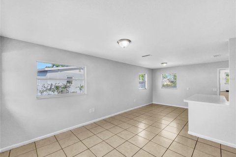 Casa en venta en Lake Wales, Florida, 3 dormitorios, 80.27 m2 № 1655805 - foto 9