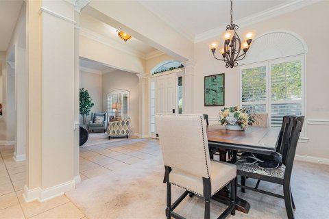 House in Sorrento, Florida 4 bedrooms, 296.45 sq.m. № 1555684 - photo 12