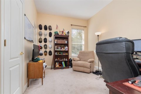 House in Sorrento, Florida 4 bedrooms, 296.45 sq.m. № 1555684 - photo 26