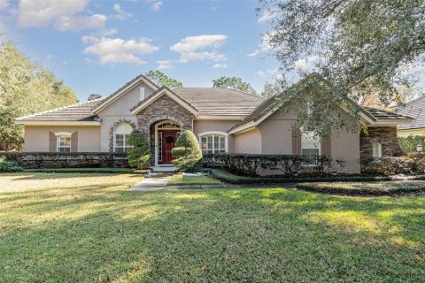 House in Sorrento, Florida 4 bedrooms, 296.45 sq.m. № 1555684 - photo 1