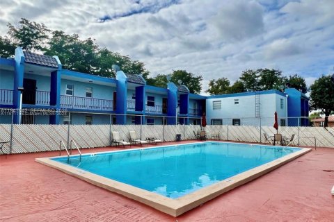 Condominio en venta en Miami, Florida, 2 dormitorios, 72 m2 № 2003761 - foto 6