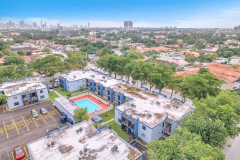 Condominio en venta en Miami, Florida, 2 dormitorios, 72 m2 № 2003761 - foto 3