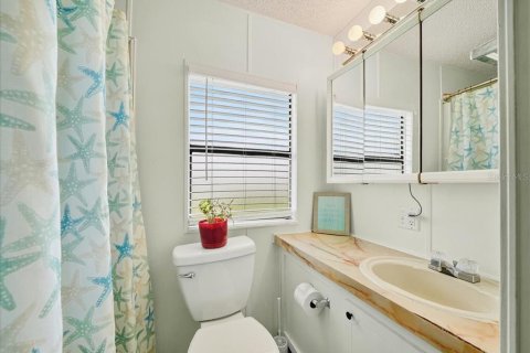 House in Okeechobee, Florida 3 bedrooms, 140.47 sq.m. № 1817430 - photo 23