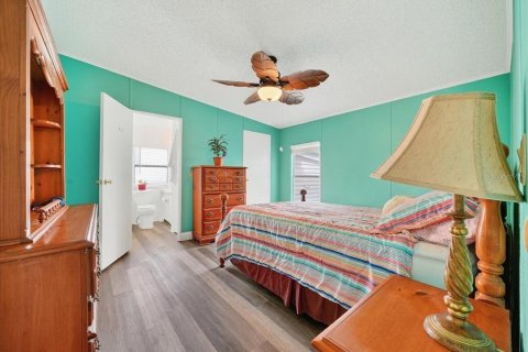 House in Okeechobee, Florida 3 bedrooms, 140.47 sq.m. № 1817430 - photo 16