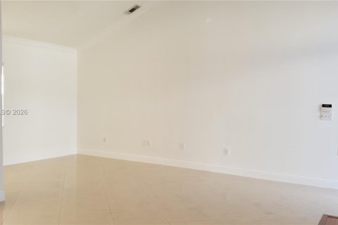 Casa en venta en Miami, Florida, 4 dormitorios, 193.7 m2 № 2007738 - foto 9