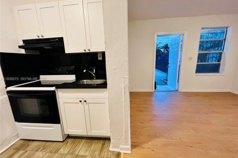 Appartement à louer à Miami, Floride: 1 chambre, 48.31 m2 № 1997592 - photo 9