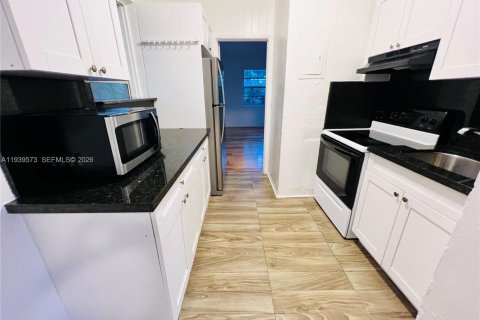 Appartement à louer à Miami, Floride: 1 chambre, 48.31 m2 № 1997592 - photo 6