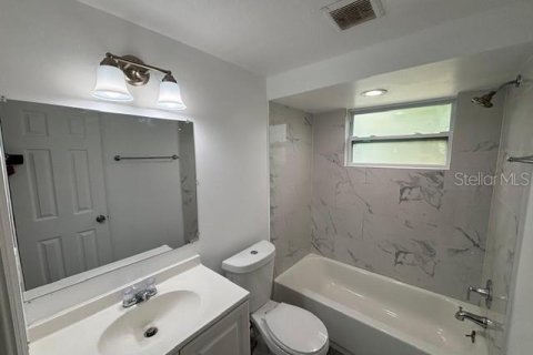 Villa ou maison à louer à Hudson, Floride: 2 chambres, 95.88 m2 № 2113918 - photo 8