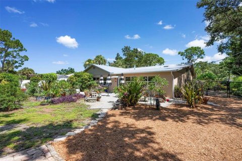 House in Englewood, Florida 3 bedrooms, 178 sq.m. № 1801925 - photo 29