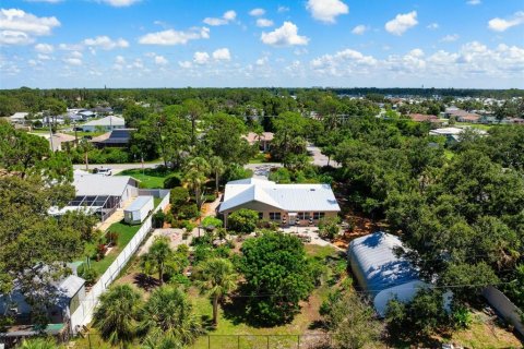 House in Englewood, Florida 3 bedrooms, 178 sq.m. № 1801925 - photo 16