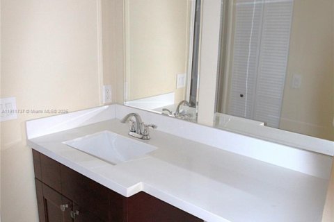 Copropriété à louer à Oakland Park, Floride: 2 chambres, 98.57 m2 № 1967989 - photo 18