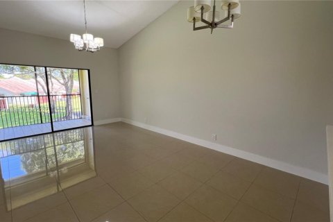 Copropriété à louer à Oakland Park, Floride: 2 chambres, 98.57 m2 № 1967989 - photo 12