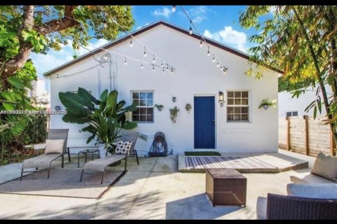 Villa ou maison à Miami, Floride 3 chambres, 168.34 m2 № 2023967