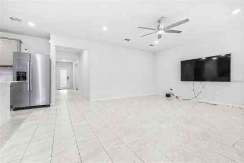 Villa ou maison à louer à Winter Haven, Floride: 3 chambres, 154.12 m2 № 2091524 - photo 6