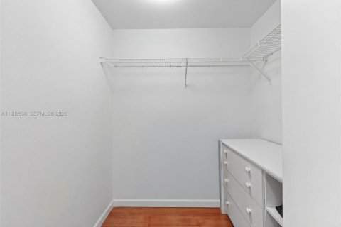 Купить кондоминиум в Авентура, Флорида 2 спальни, 98.57м2, № 2091345 - фото 19