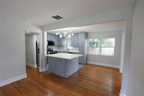 House in Orlando, Florida 3 bedrooms, 126.35 sq.m. № 1854474 - photo 22