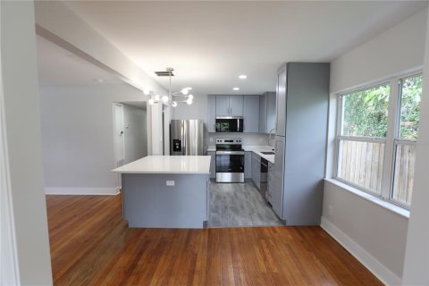 House in Orlando, Florida 3 bedrooms, 126.35 sq.m. № 1854474 - photo 24