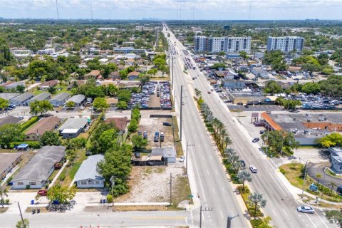 Propiedad comercial en venta en Hollywood, Florida № 1604542 - foto 3