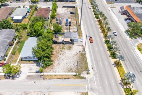 Propiedad comercial en venta en Hollywood, Florida № 1604542 - foto 4