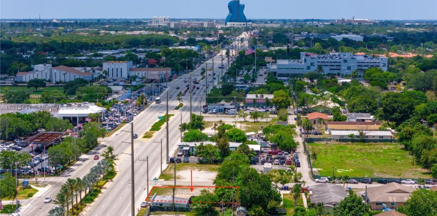 Propiedad comercial en Hollywood, Florida № 1604542