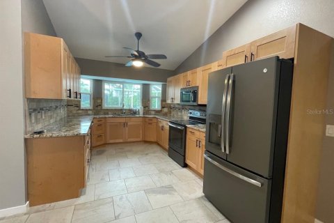 House in Rotonda, Florida 4 bedrooms, 193.05 sq.m. № 2427605 - photo 8