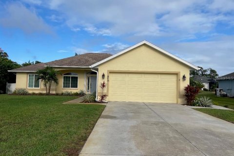 House in Rotonda, Florida 4 bedrooms, 193.05 sq.m. № 2427605